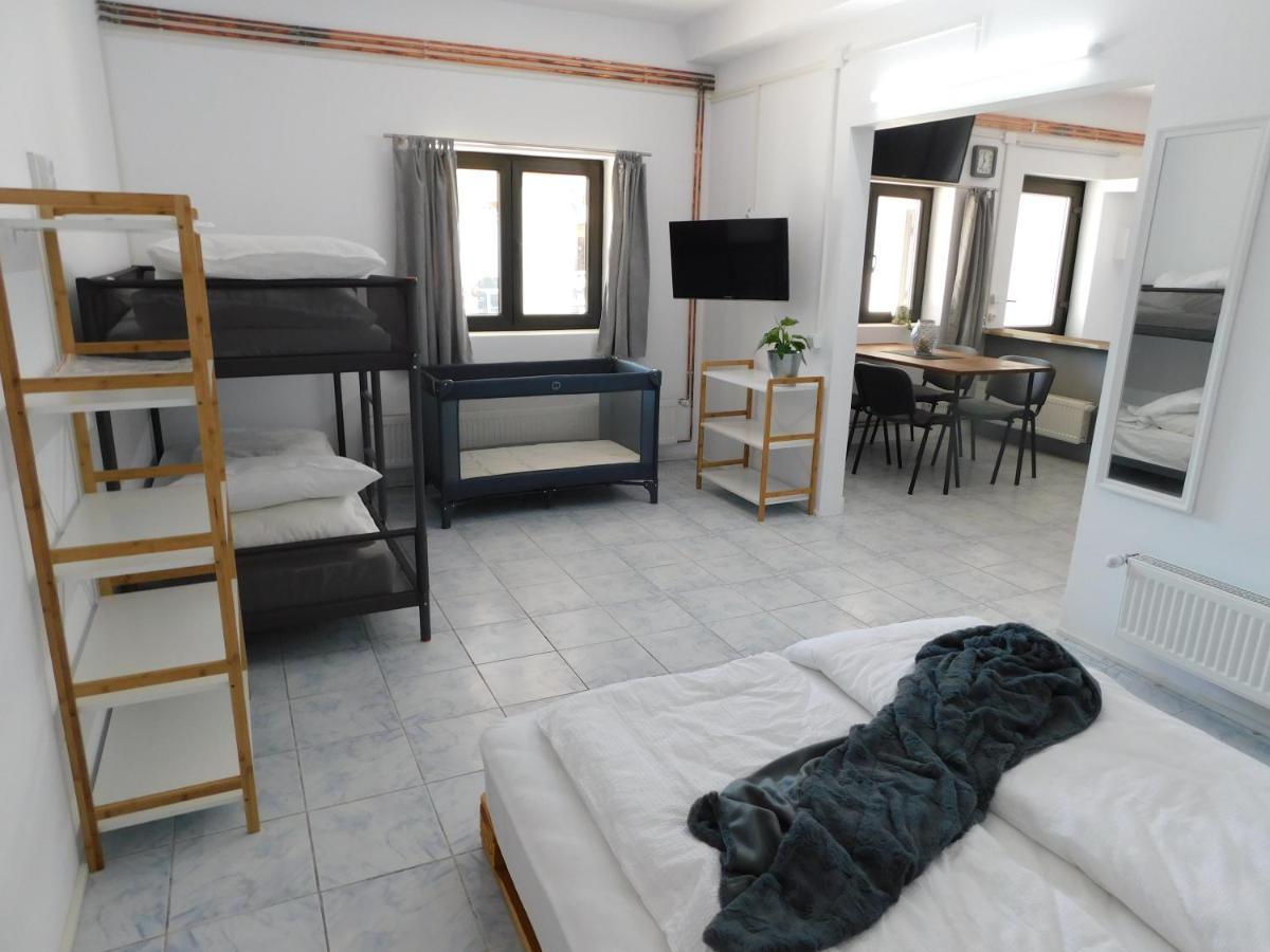 Mountain Vista Suites Zărneşti Eksteriør bilde