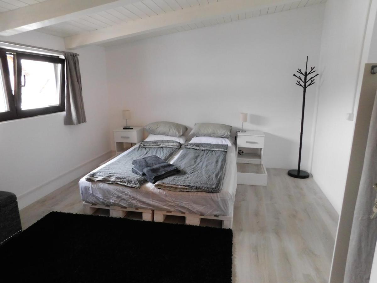 Mountain Vista Suites Zărneşti Eksteriør bilde