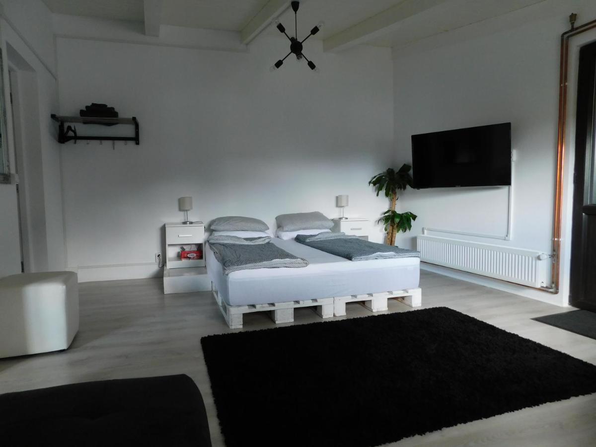 Mountain Vista Suites Zărneşti Eksteriør bilde