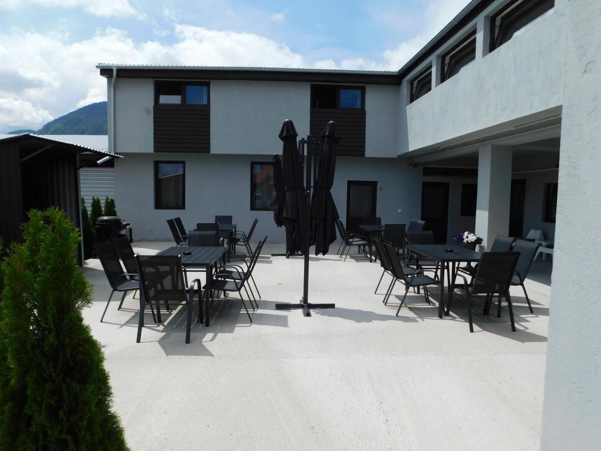 Mountain Vista Suites Zărneşti Eksteriør bilde